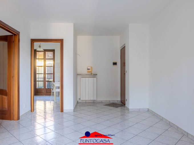 Busca via Costanzo Rinaudo AFFITTASI APPARTAMENTO CON GARAGE