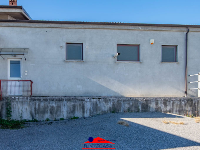 BUSCA AFFITTASI A REFERENZIATI MAGAZZINO VIA LAGHI DI AVGLIANA