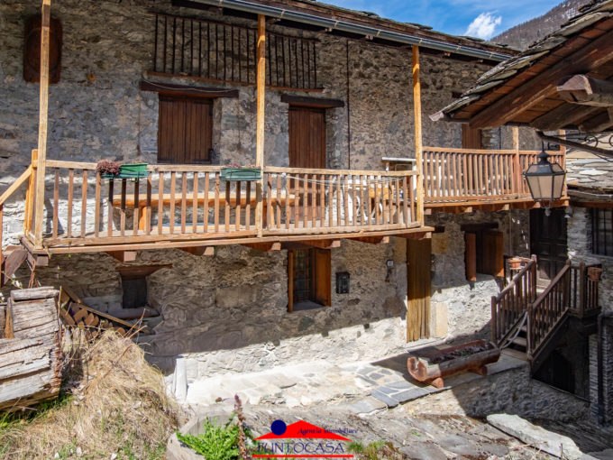 CANOSIO B.TA PREIT CASA RISTRUTTURATA